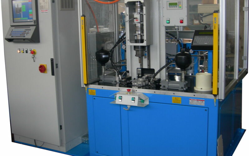 BENCH FOR TESTING AND ADJUSTING OIL PUMPS